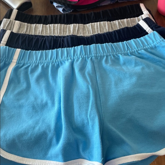 No Boundaries woman Light Blue and Navy Shorts quantity 4 shorts - Picture 2 of 3